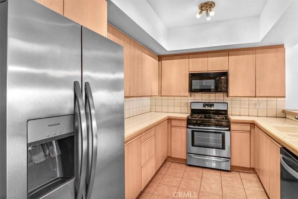 10650 Kinnard Ave #206 - Photo 7 of 50