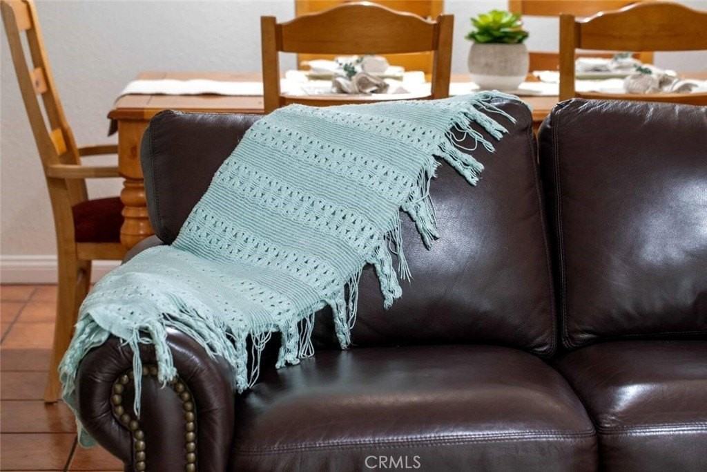 7310 Balboa Blvd #F - Photo 5 of 50