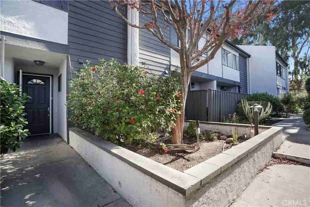 11311 Tampa Ave #21 - Photo 2 of 32