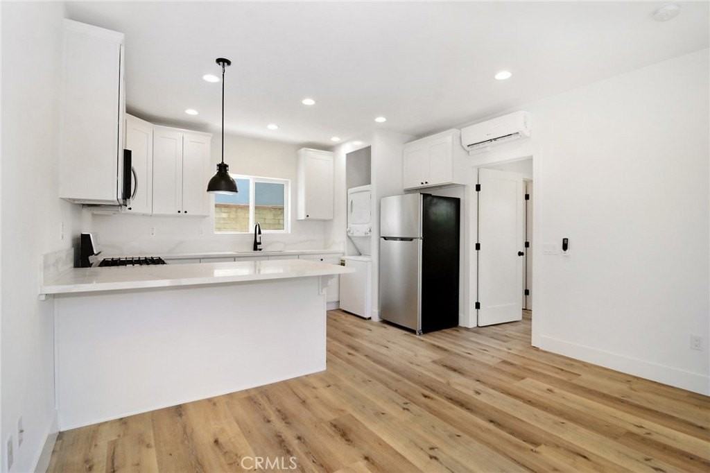 6518 Zelzah Ave - Photo 3 of 10