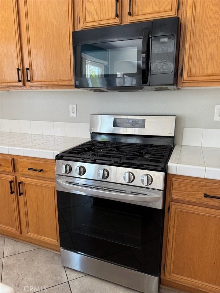 33618 Iris Ln - Photo 4 of 18