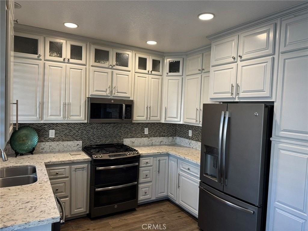 12028 Reichling Ln - Photo 4 of 21