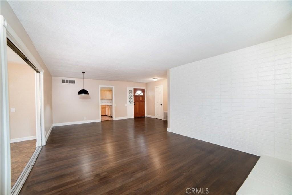 2958 Gramercy St - Photo 7 of 31