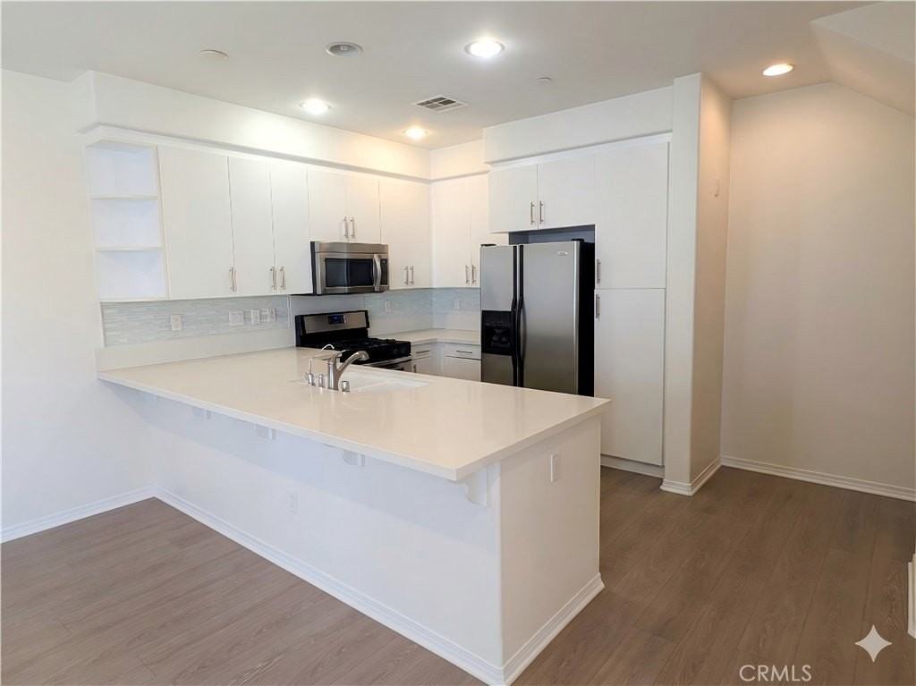 17553 Water Garden Ct - Photo 3 of 16