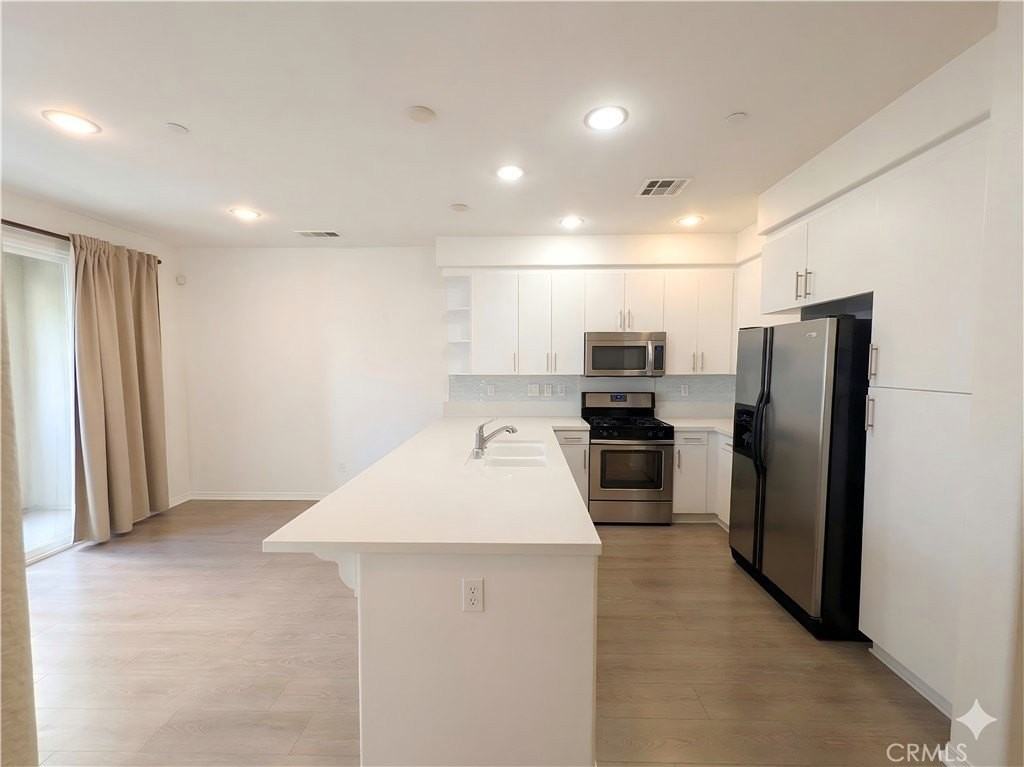 17553 Water Garden Ct - Photo 4 of 16