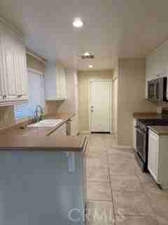 22528 Canal Cir - Photo 5 of 7