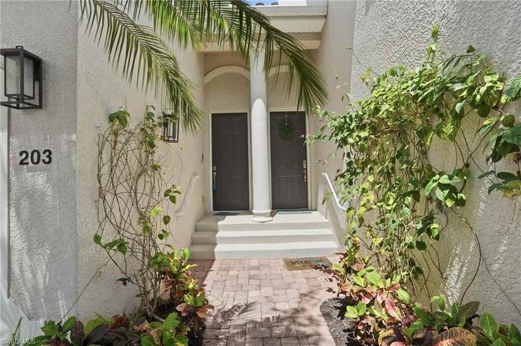 12854 Carrington Cir #7 - Photo 5 of 39