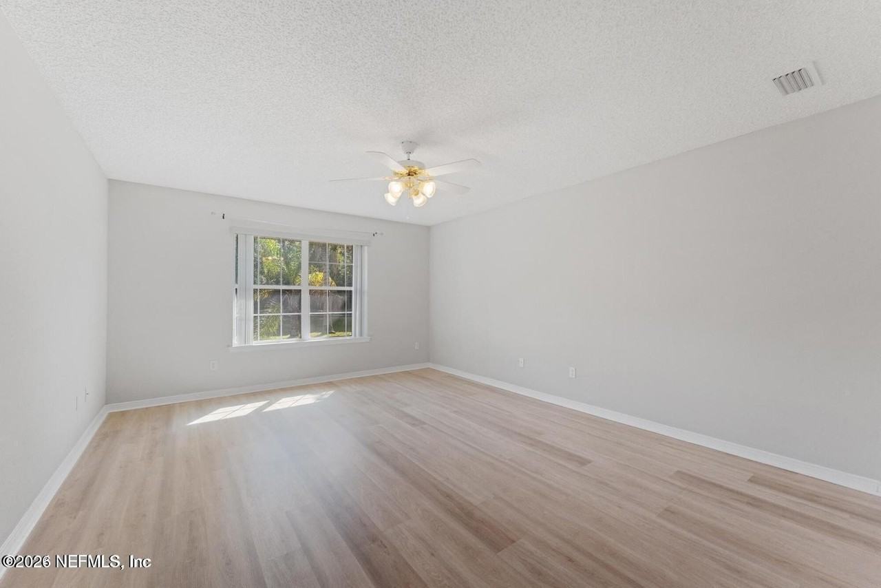 5434 Bristol Bay Ln N - Photo 3 of 30