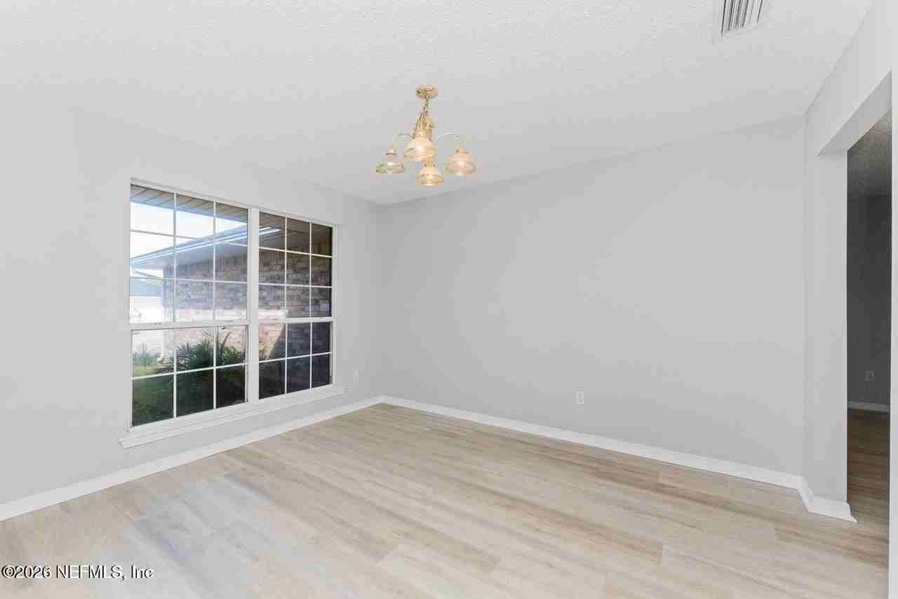 5434 Bristol Bay Ln N - Photo 5 of 30