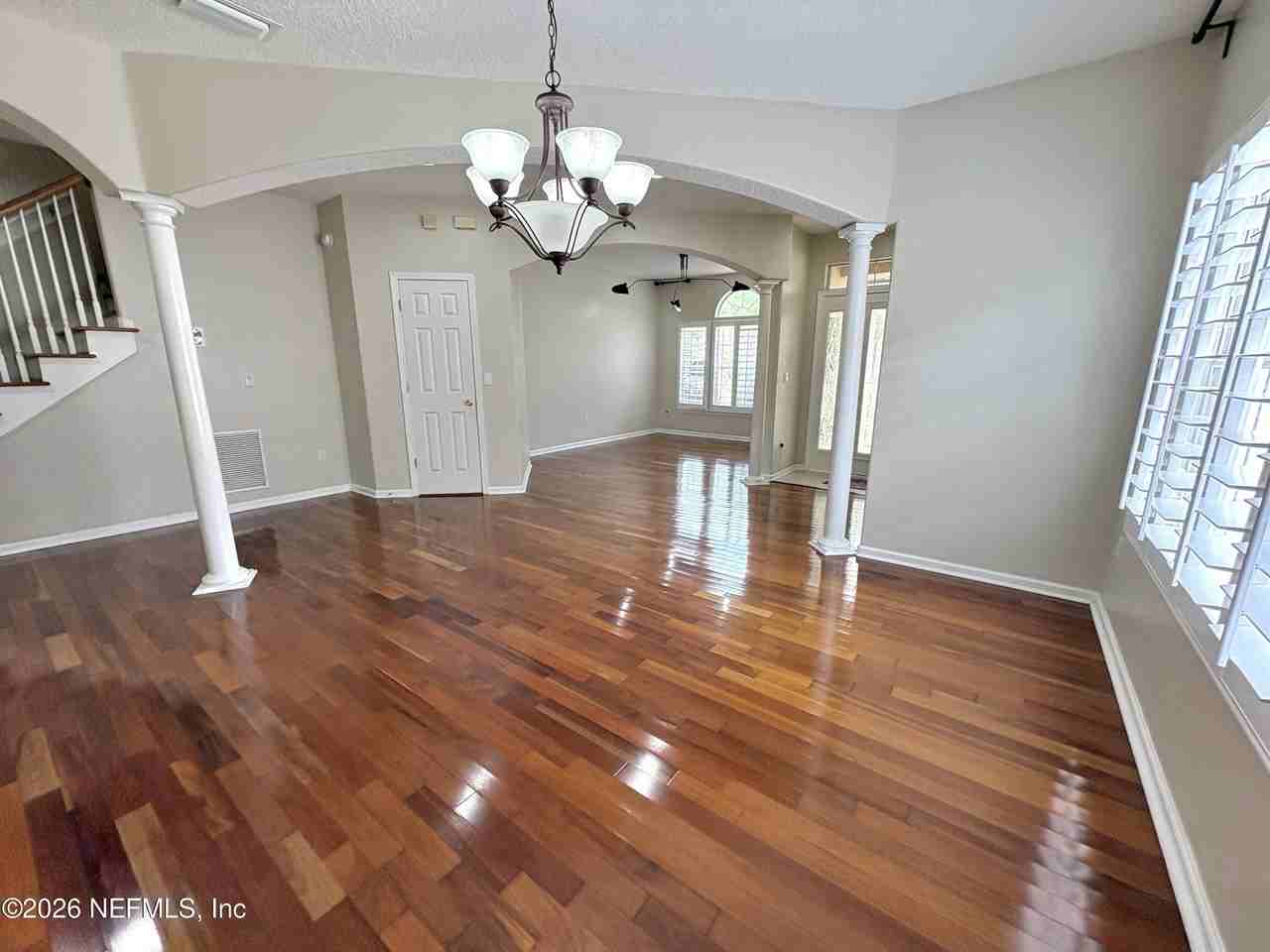 11288 Panther Creek Pkwy - Photo 5 of 32