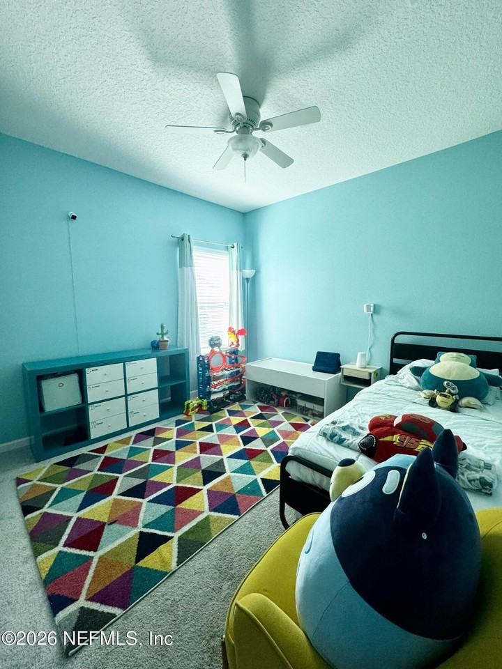 555 Tynes Blvd - Photo 6 of 11