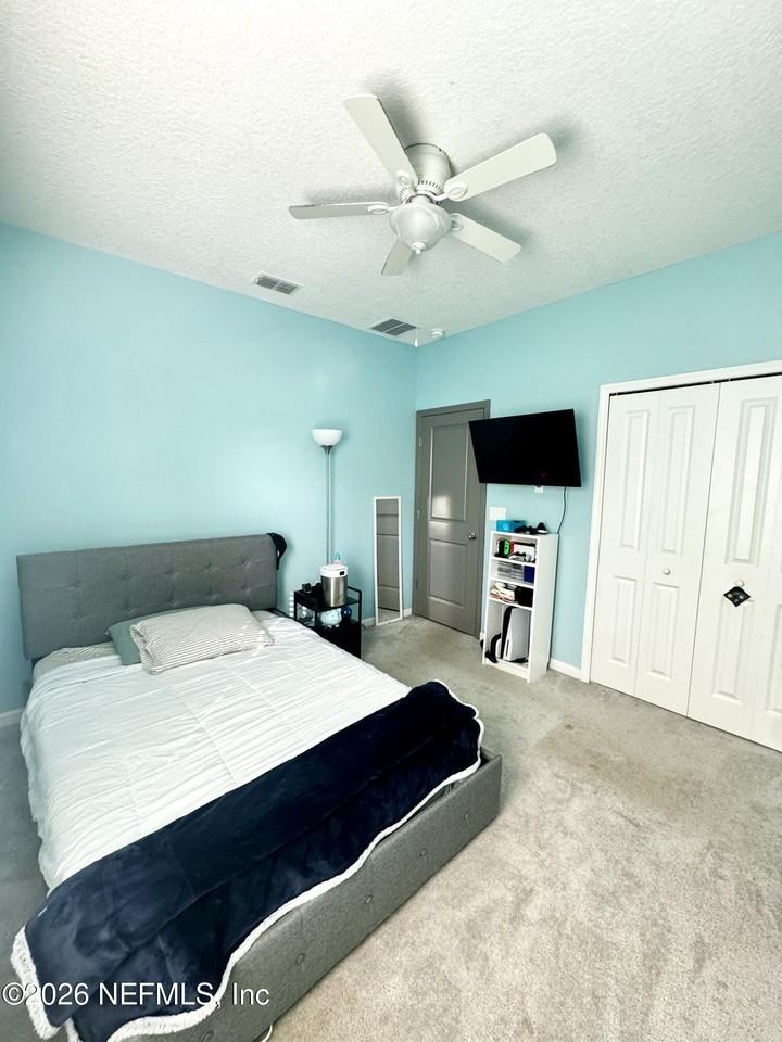 555 Tynes Blvd - Photo 7 of 11