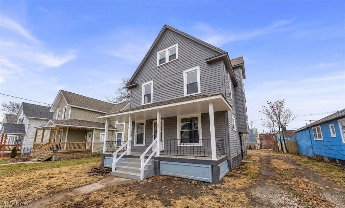 3877 W 31st St - Photo 2 of 31