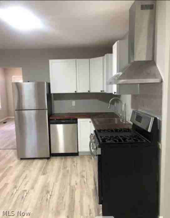 3010 Daisy Ave Unit Up - Photo 3 of 6