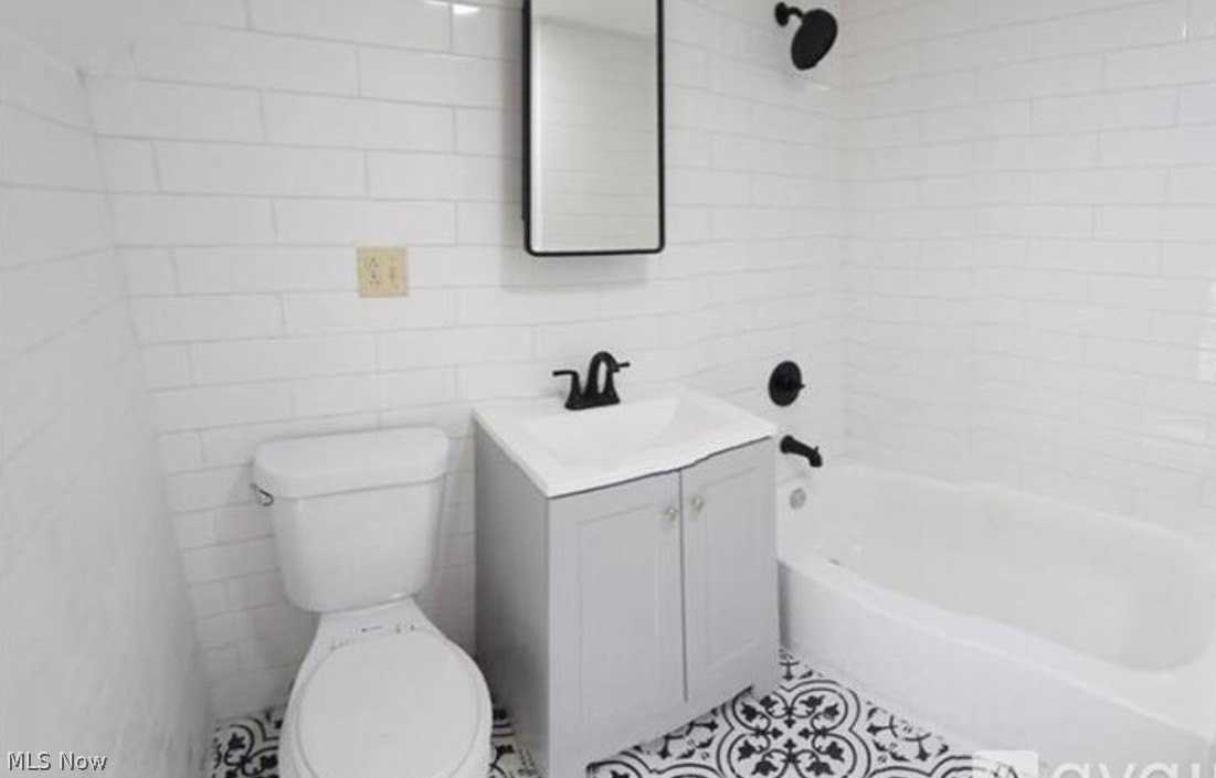 3010 Daisy Ave Unit Up - Photo 5 of 6