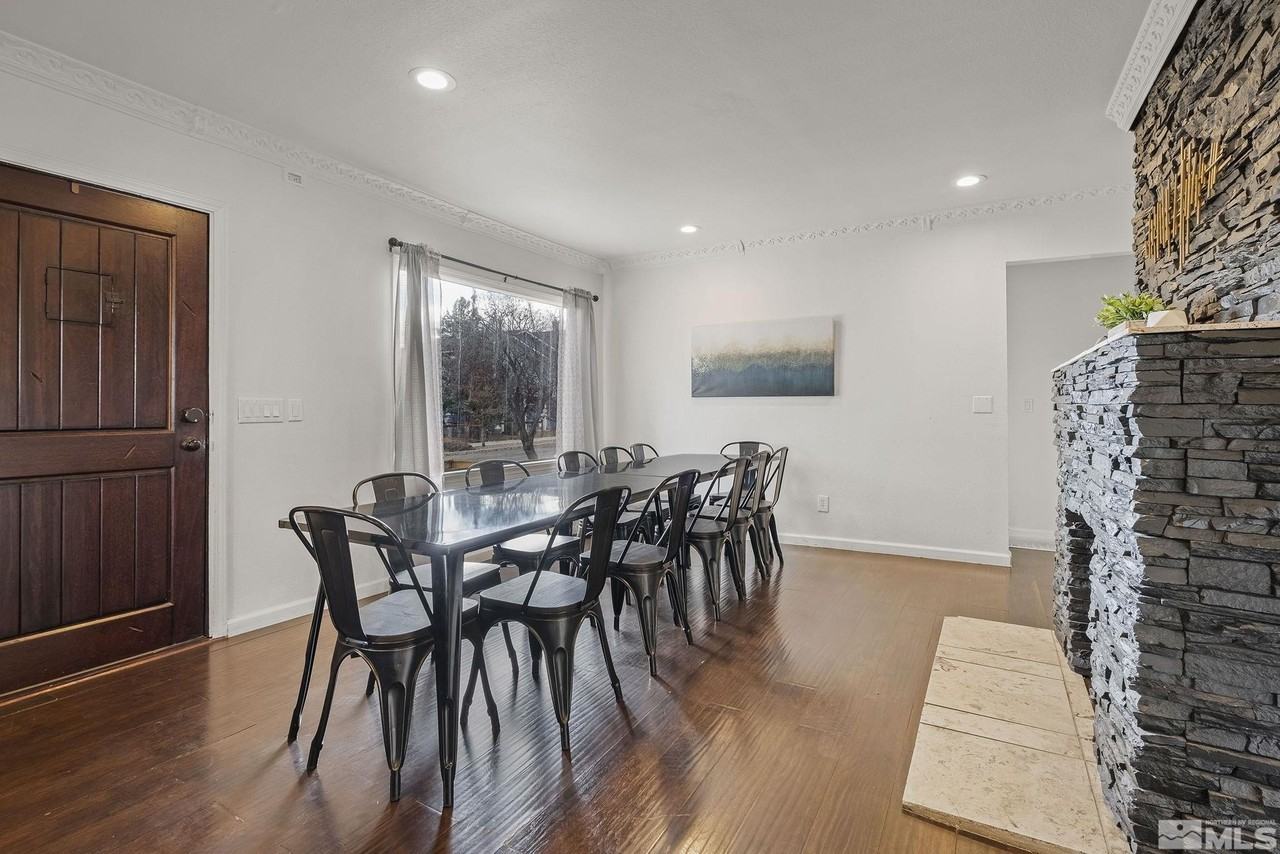 125 Caliente St - Photo 4 of 19