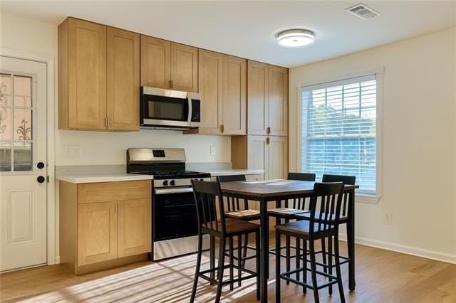 7679 Stonewood St - Photo 2 of 18