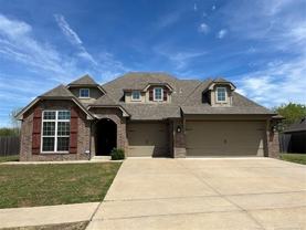 11331 S Adams St - Photo 1 of 1