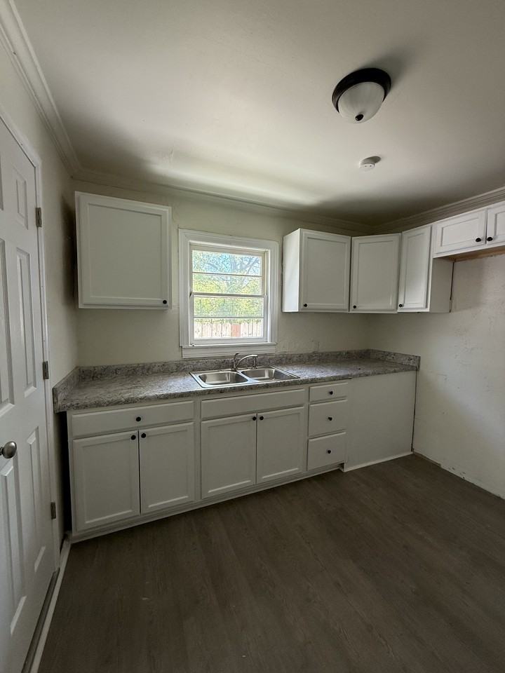 6117 Patton Ave #1 - Photo 4 of 9