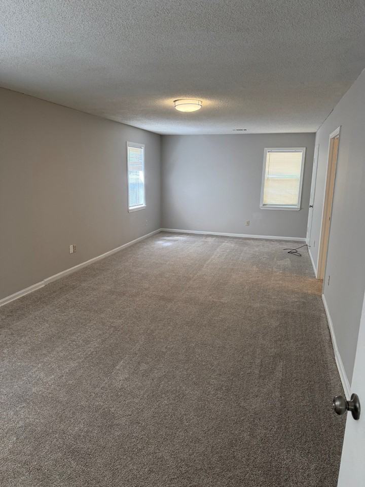 505 S Main Ext #1 - Photo 7 of 11