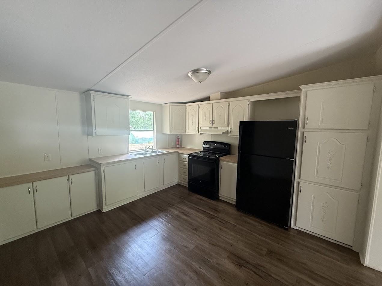 242 Burks Ln #242 - Photo 4 of 12