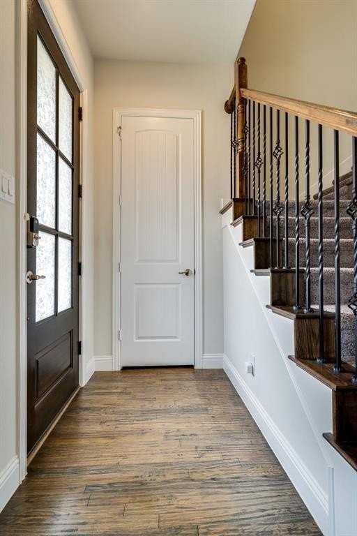 2429 Gramercy Park Dr - Photo 5 of 31