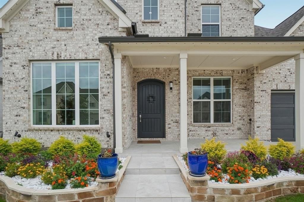 3960 Medio Creek Dr - Photo 3 of 12