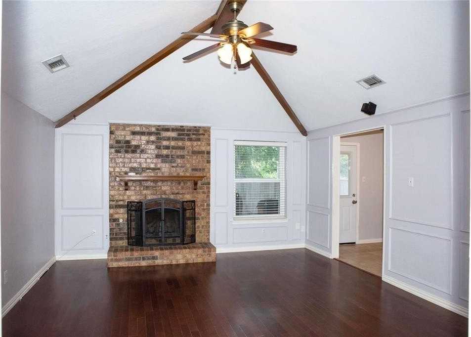 1106 Lock Rdg - Photo 4 of 19