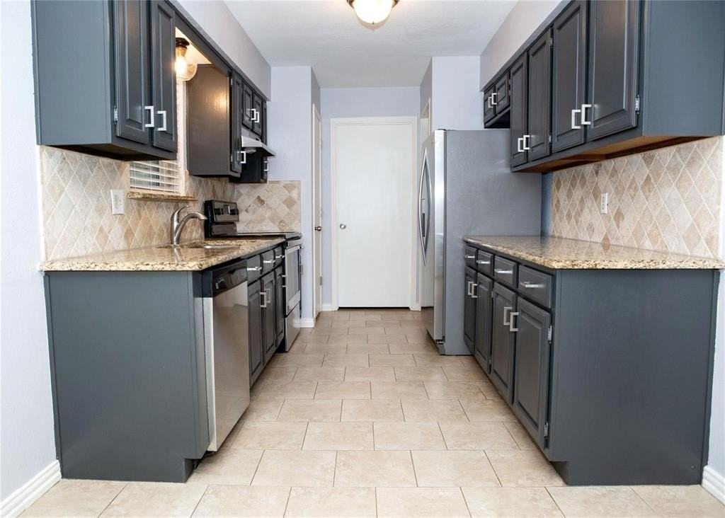 1106 Lock Rdg - Photo 6 of 19