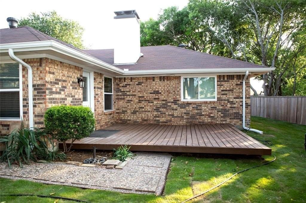 1106 Lock Rdg - Photo 2 of 19