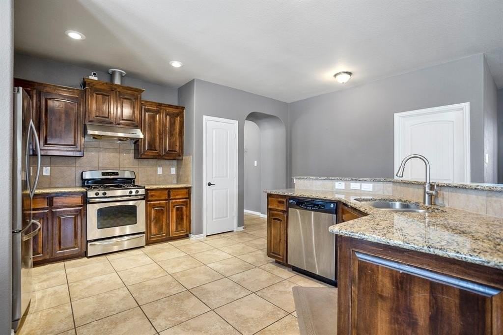 2725 Twinflower Dr - Photo 4 of 23