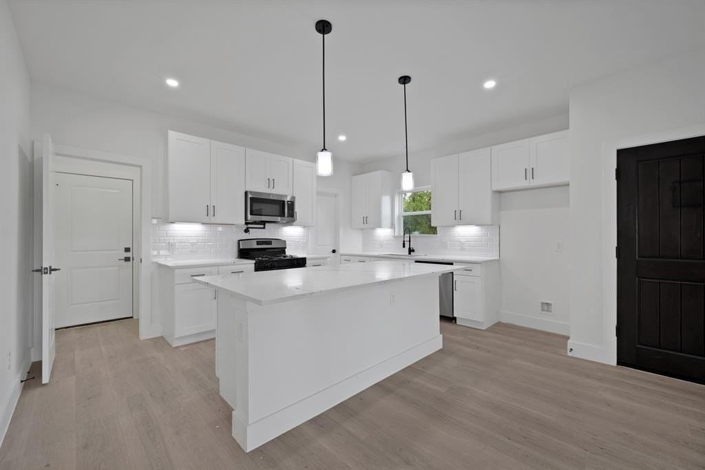 3415 Wendelkin St - Photo 4 of 18