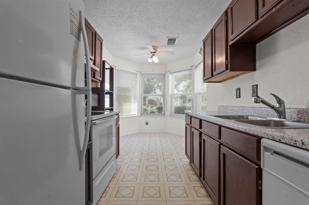 10013 N Suttonwood Dr - Photo 6 of 14