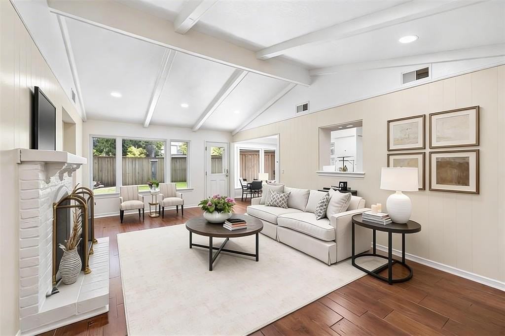 527 Twilight Trl - Photo 6 of 32