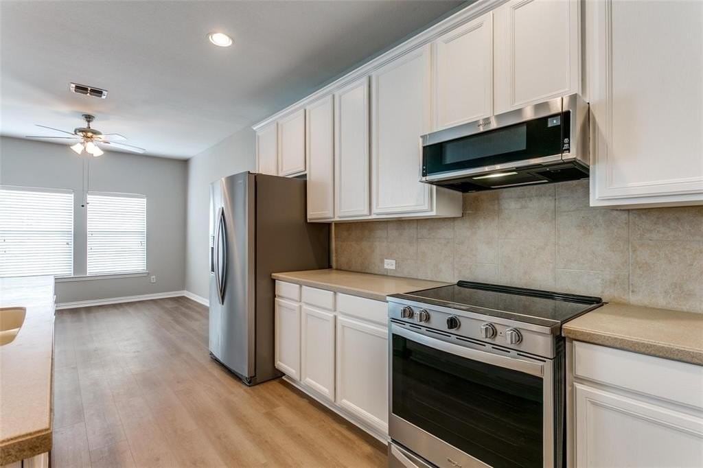 3725 Vienna St - Photo 4 of 17