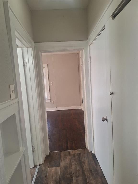 3725 Avenue K - Photo 4 of 8