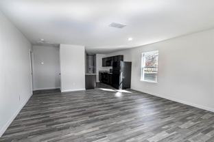 701 E Hanna St - Photo 1 of 1