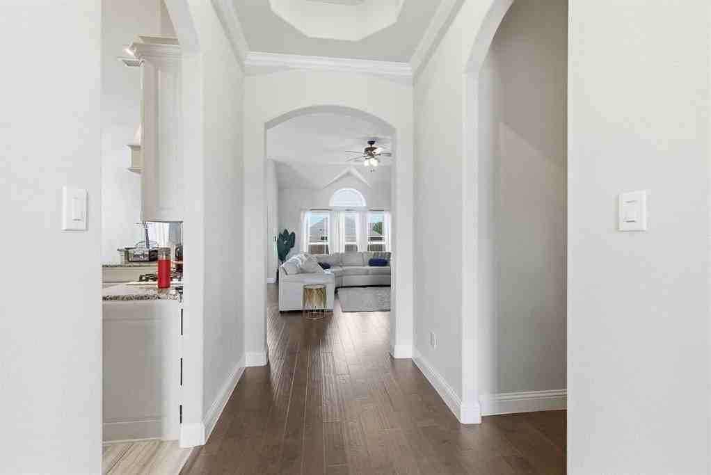 2614 Fair Oaks Ave - Photo 5 of 33