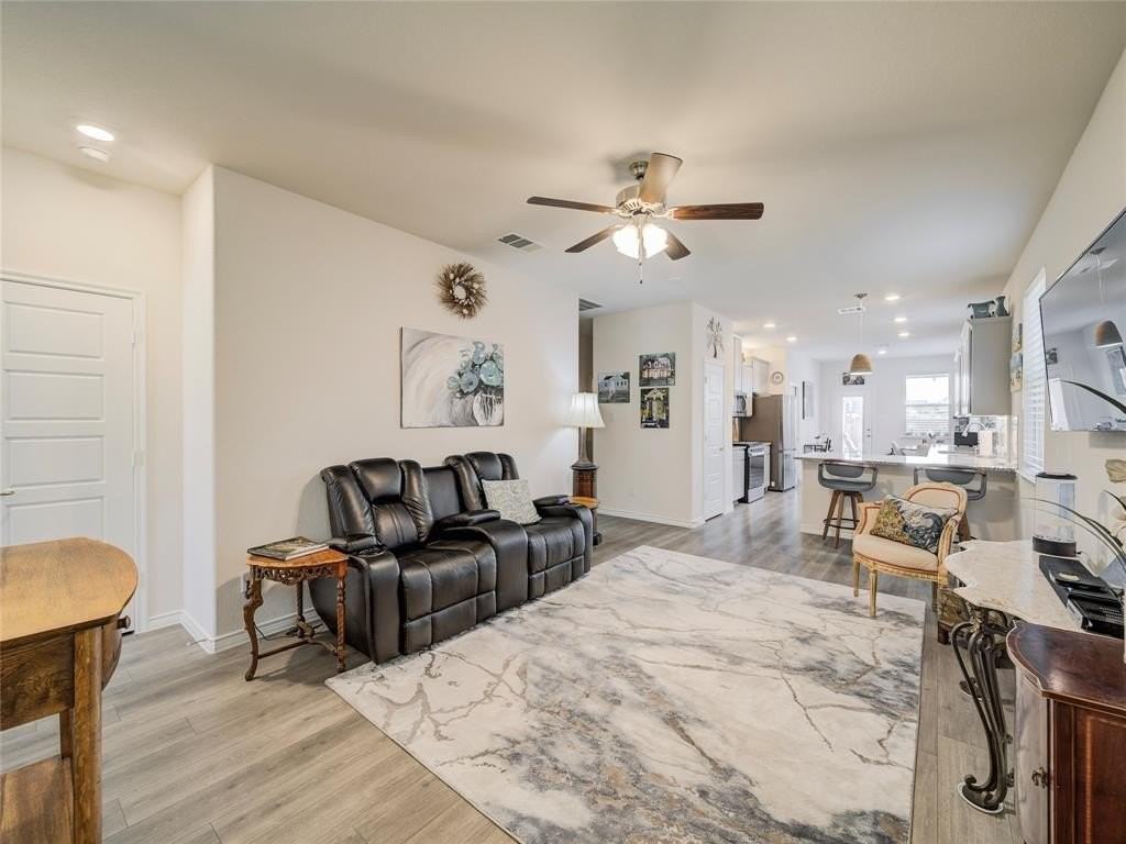 1520 Saratoga Ave - Photo 6 of 39