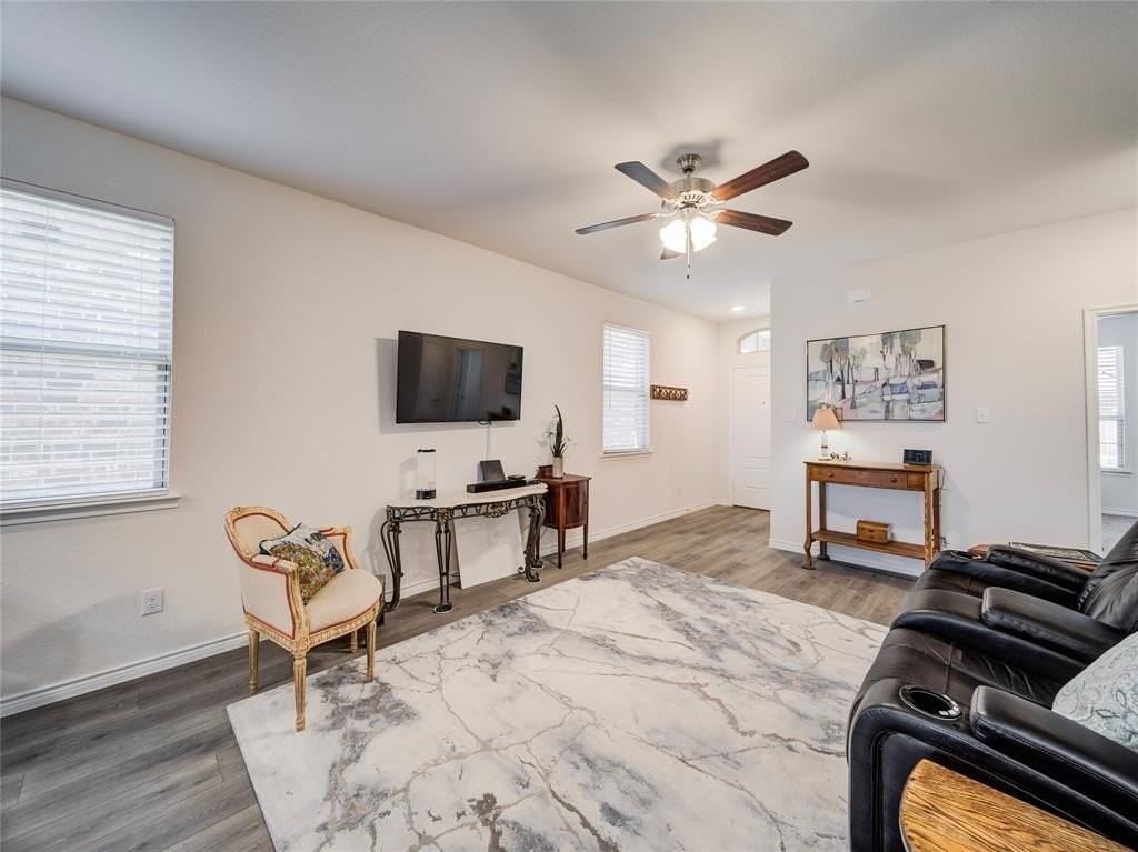 1520 Saratoga Ave - Photo 7 of 39