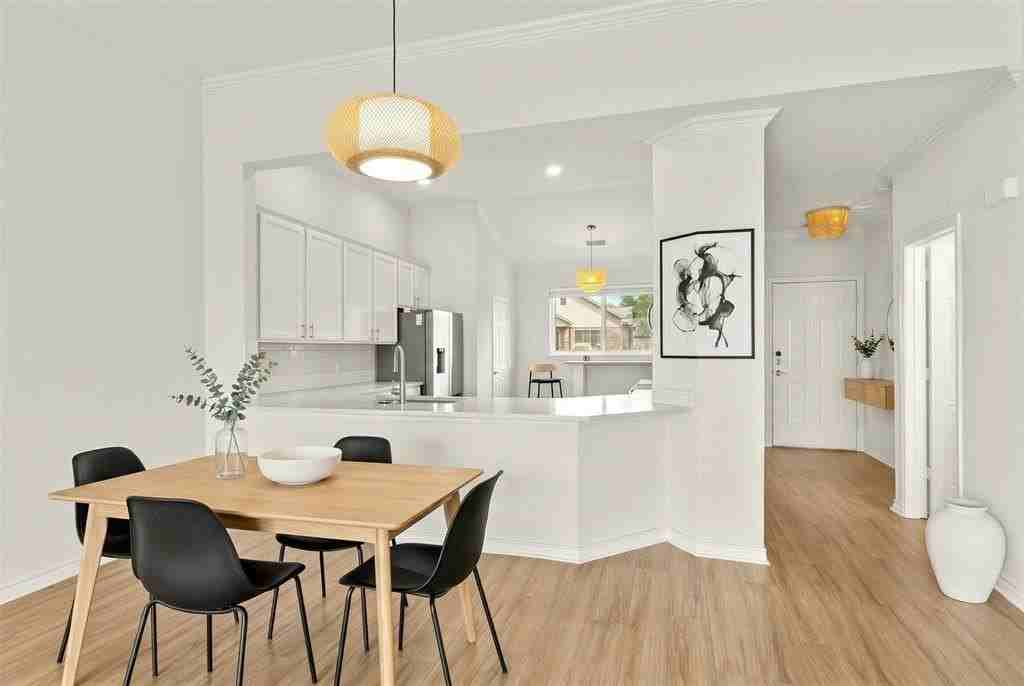 1916 Signal Ridge Pl - Photo 4 of 32