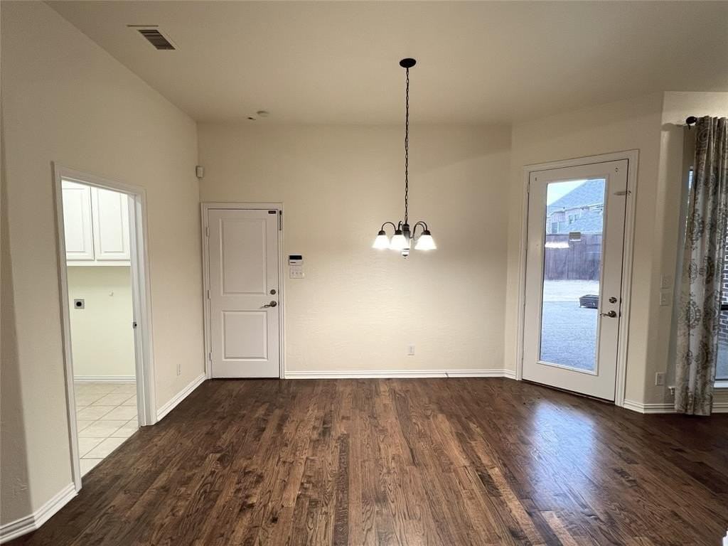 1490 Coldstone Dr - Photo 7 of 22