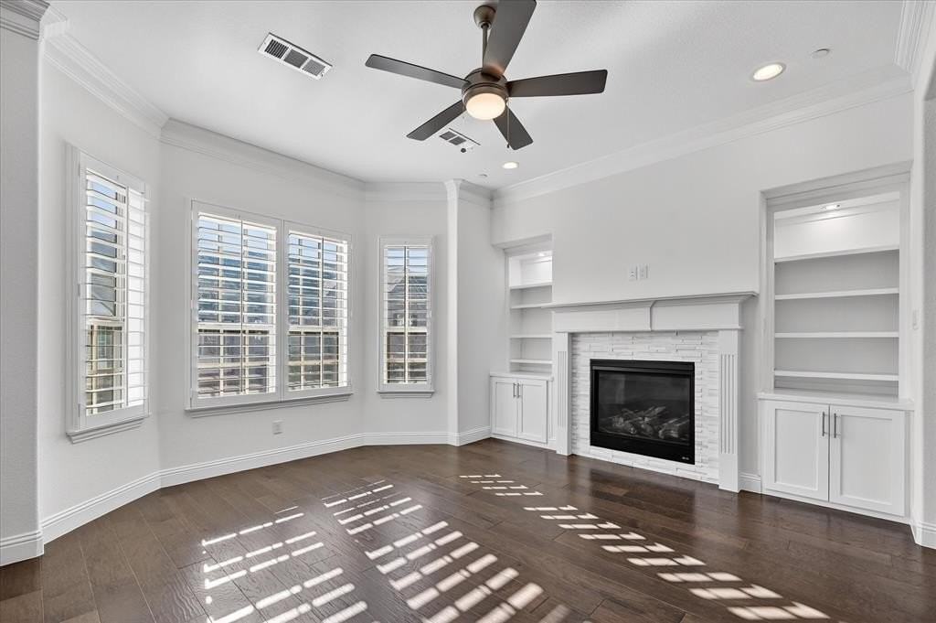 2201 Southwick Dr - Photo 6 of 24