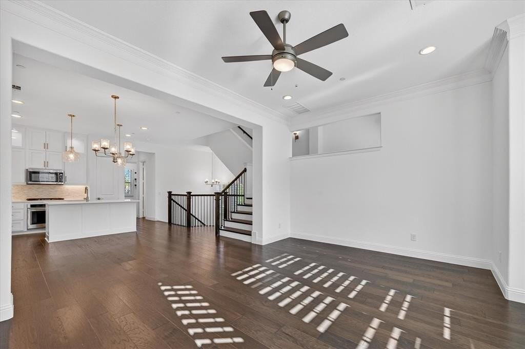 2201 Southwick Dr - Photo 7 of 24