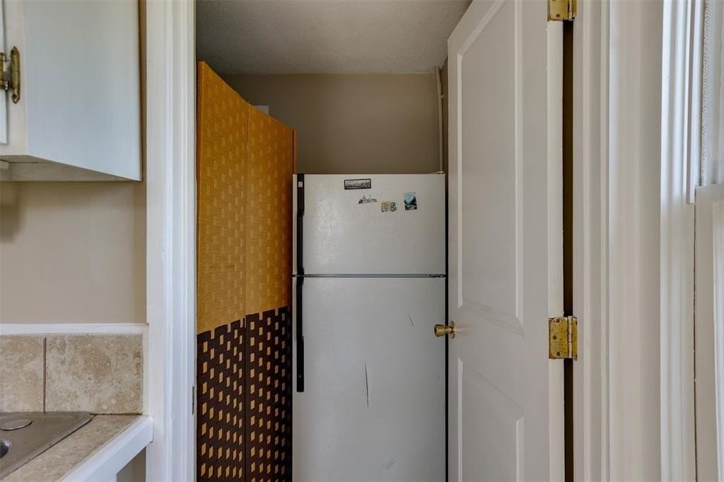 3531 Bellaire Dr S - Photo 6 of 15