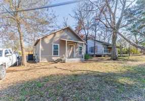 featured image of 604 W A St