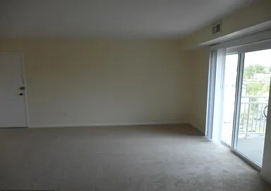 4270 E Capitol St Ne #1 - Photo 6 of 6