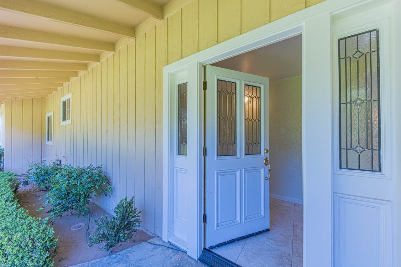 17967 Berta Canyon Rd - Photo 3 of 25