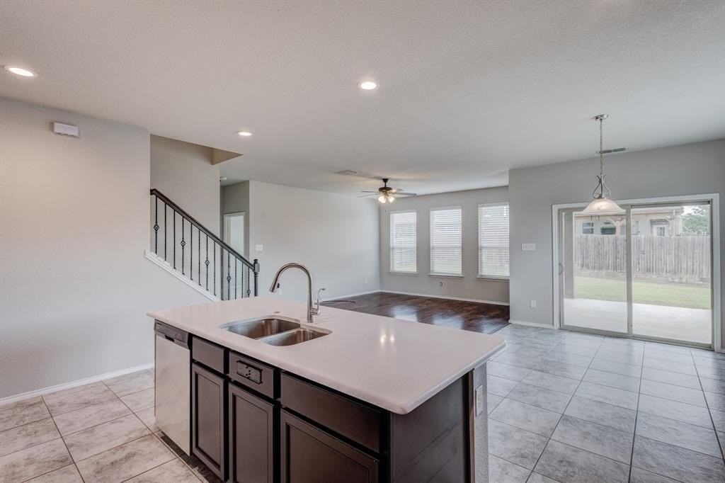 5529 Las Lomas Ln - Photo 2 of 28