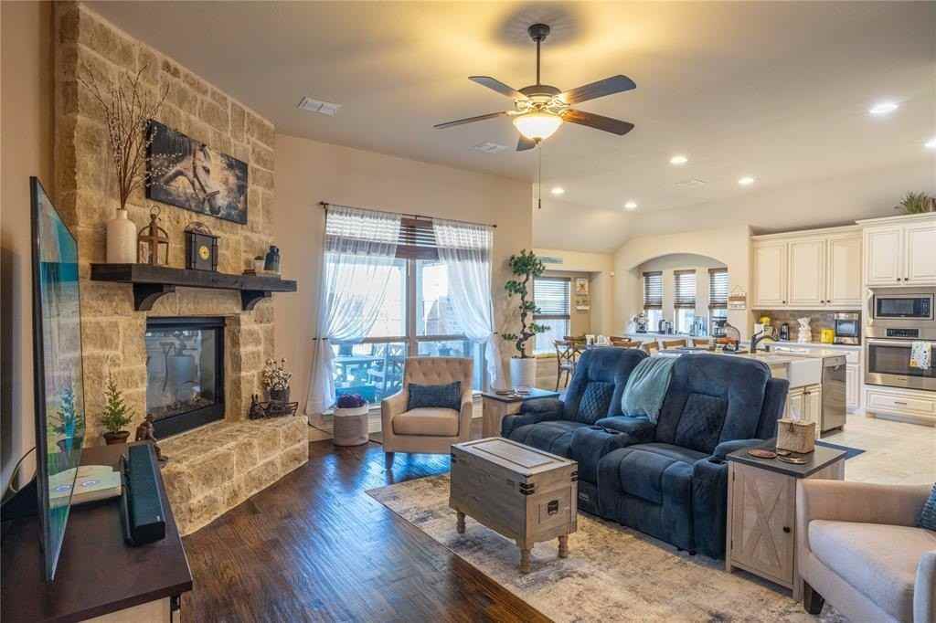 9013 Athens Dr - Photo 5 of 31